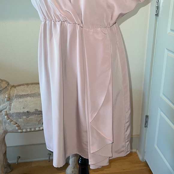 H&M pink dress V cleavage elastic waist shirt sleeves Sz‎ 4 - Picture 3 of 6